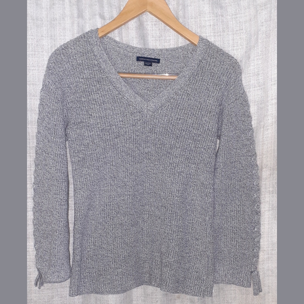 American Eagle Outfitters Silver Gray Sweater XS